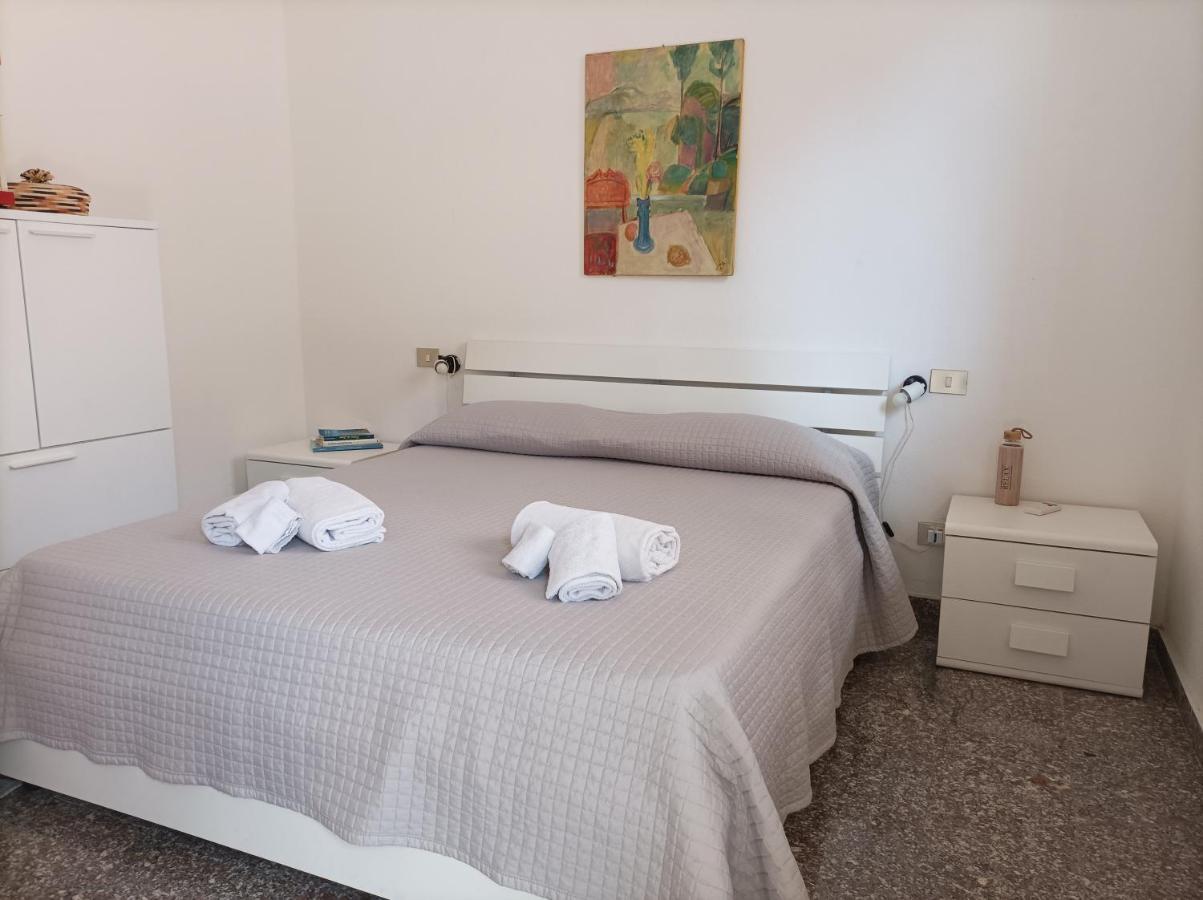 Casa Rosa I.U.N Q9637 Apartment Buggerru Luaran gambar